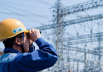 Smart Power Grid Inspection Solutions: How NORA OPTICS Improves Field Efficiency with Laser Rangefinders and Binoculars